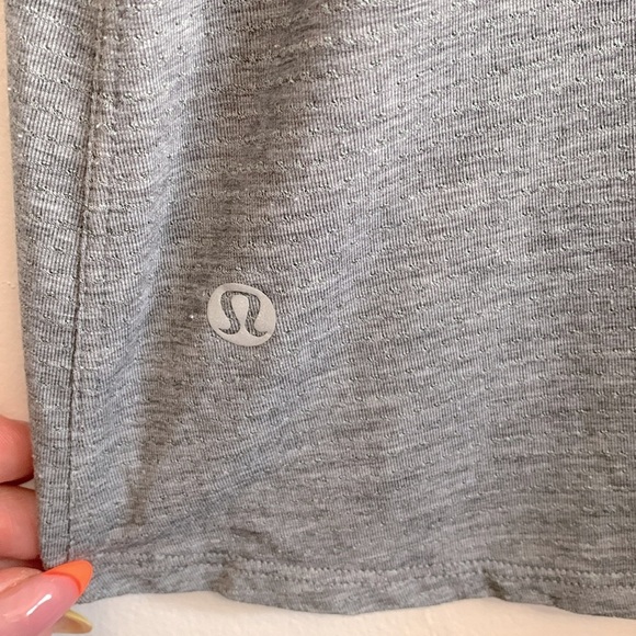 Lululemon Course Of Action Tank in Heathered Black size 8 - Picture 4 of 4